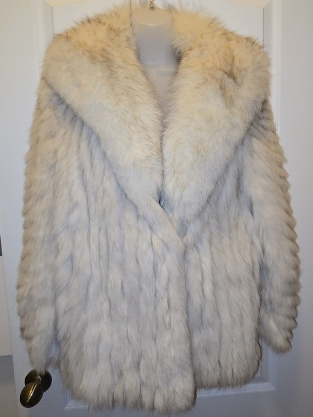 VTG Maison Blanche Genuine Gray/ Silver Fox Fur Luxury Coat- Medium